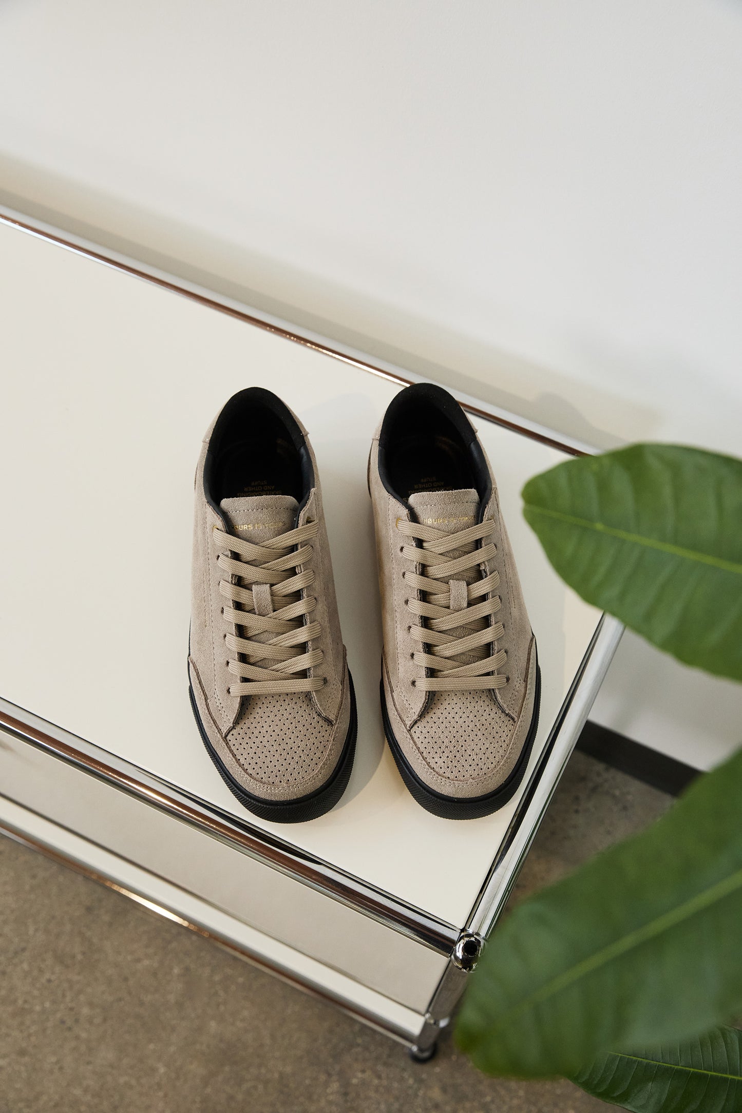 Zapatillas Hours is Yours “DMC-1 CASHMERE”